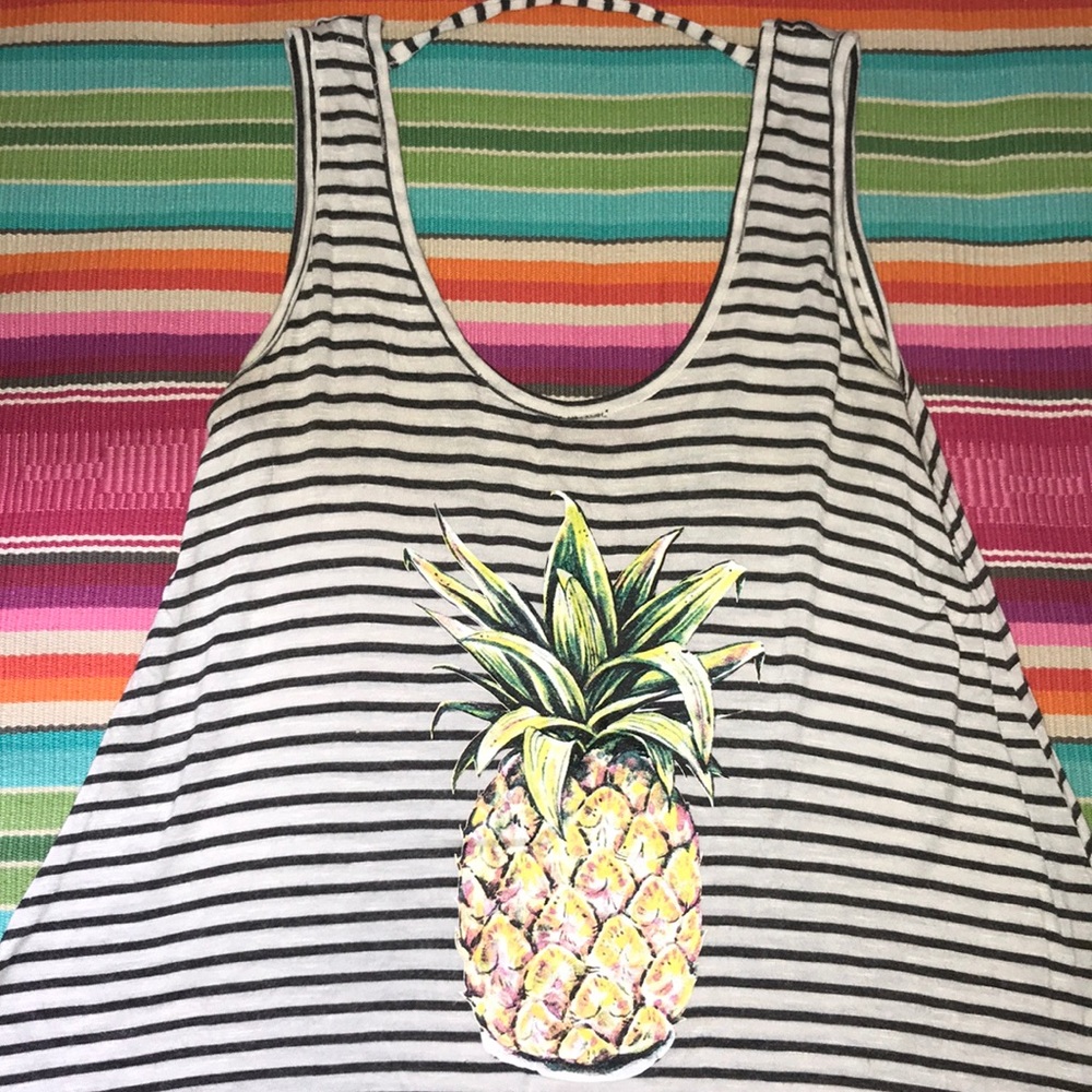Sleeveless Striped 🍍Shirt